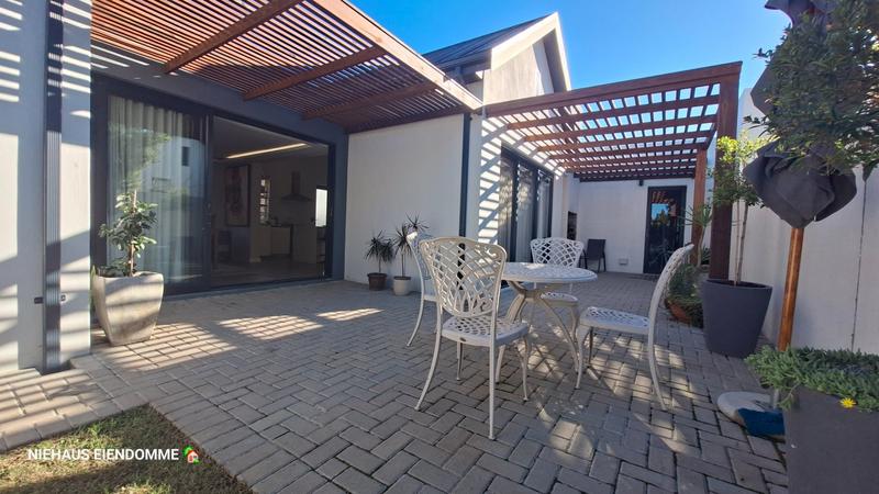 4 Bedroom Property for Sale in Sitari Country Estate Western Cape